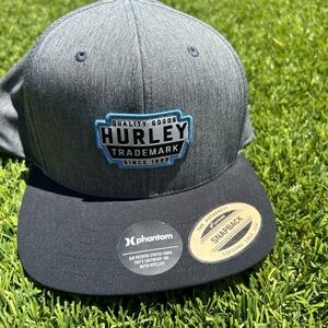 ✨ACCEPTING OFFERS✨ Hurley Gray Snapback
